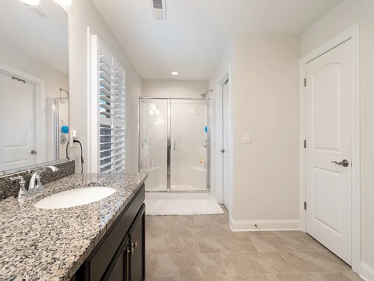 6006 Tanoak Ct — Photo 35