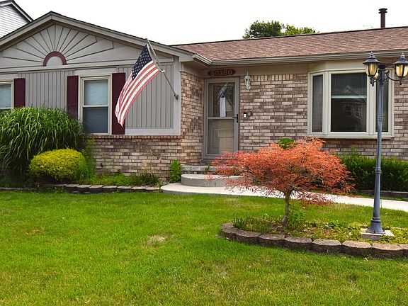 2nd image of 50380 Pembroke Dr