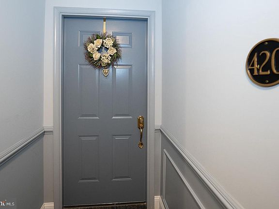 5th image of 420 Paoli Pointe Dr #M