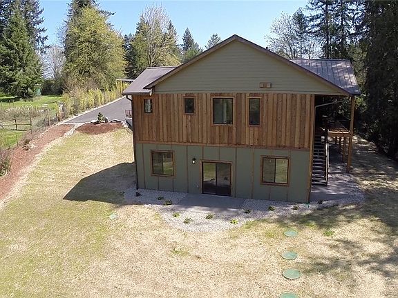 4th image of 3223 80th Ave SE