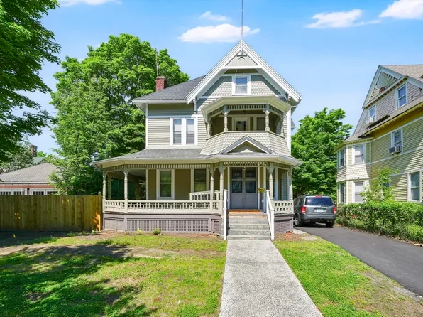 288 Saint James Ave, Springfield, MA 01109