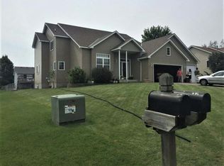 3405 Hartford Rd, Woodbury, MN 55125