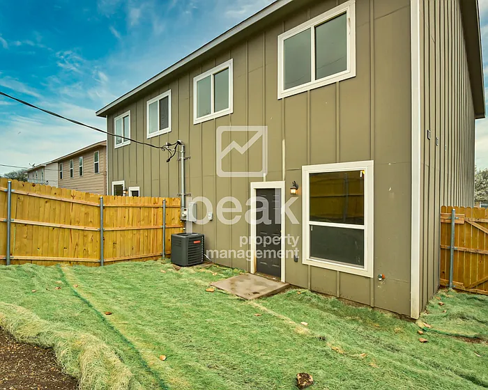 8001 Marydean Ave — Photo 19