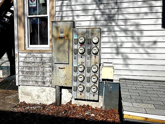 5th image of 26 S State St
