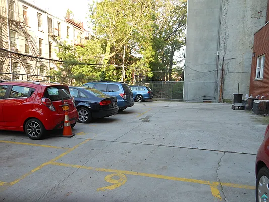 Rented by EXR | media 138