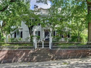 64 Angell St, Providence, RI 02906