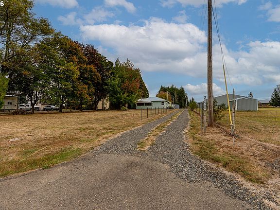 2nd image of 28900 SE Currin Rd