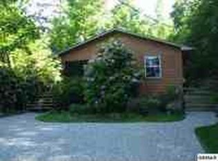 1954 S B Ogle Ln, Sevierville, TN 37876