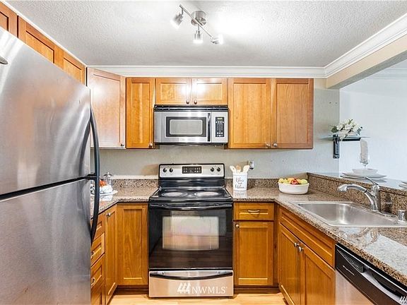 5th image of 1011 156th Ave NE Unit C119