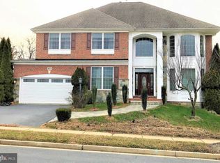 9671 Royal Crest Cir, Frederick, MD 21704