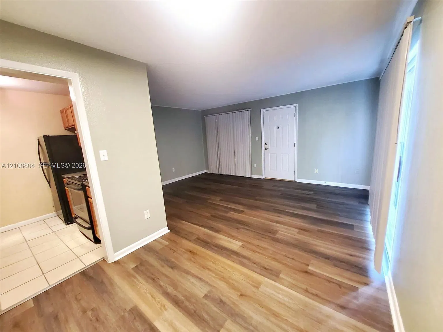 Hawthorne Reserve Condo — Photo 4