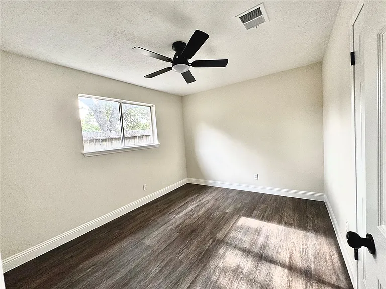 14307 Piping Rock Ln — Photo 13