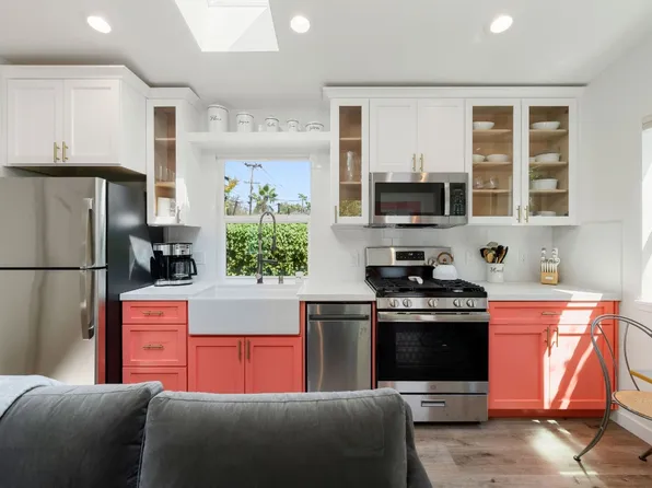 1326 48th St, Sacramento, CA 95819