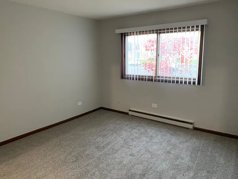 313 & 329 N Maple St — Photo 8