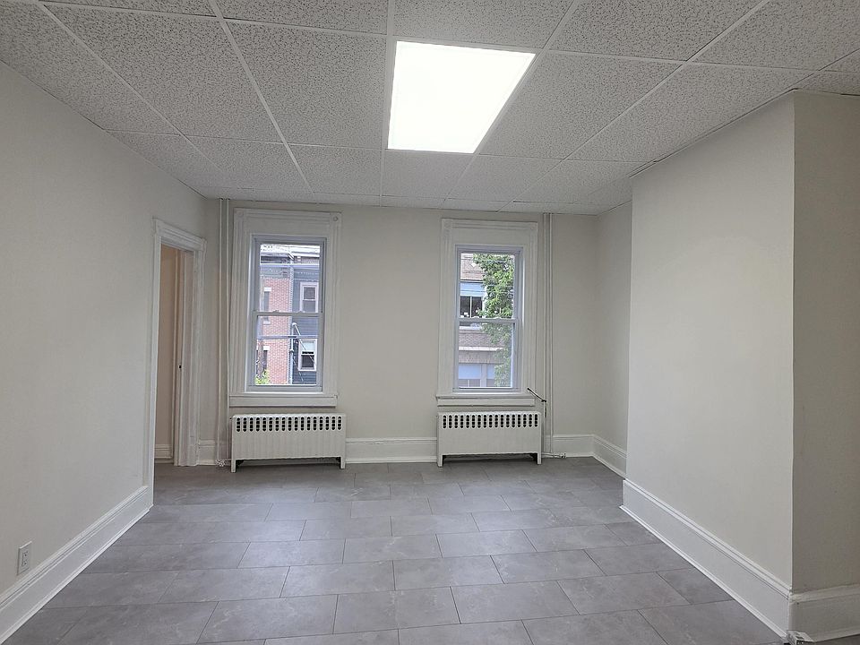 1st image of 204 3rd St