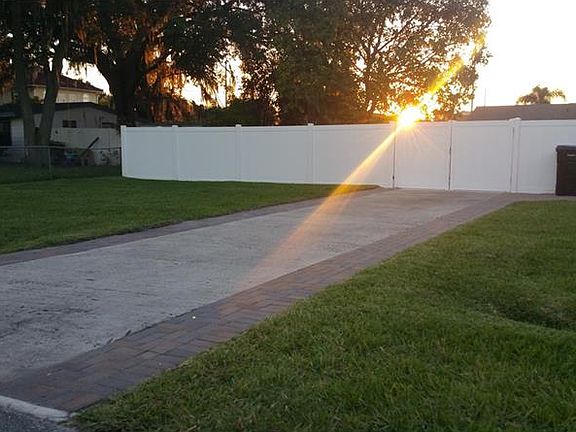 3rd image of 5798 Tomoka Dr