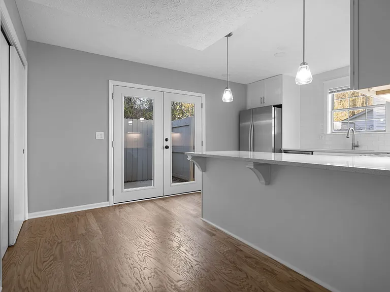 1680 Meadowlark Ln — Photo 4