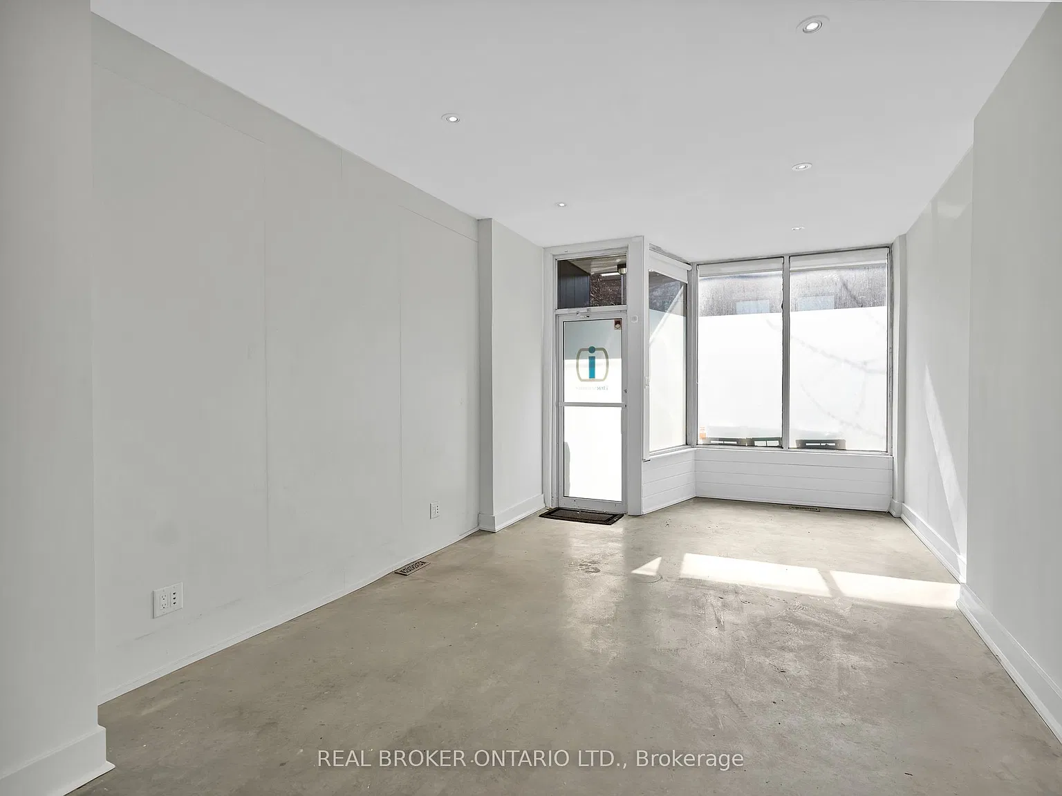2 bed, $2,300 — Photo 3