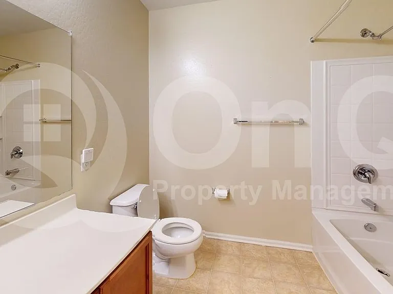 10821 W Elm St — Photo 17