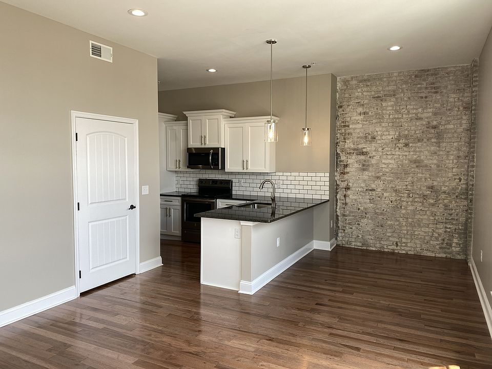 1st image of 430 Lackawanna Ave APT 304