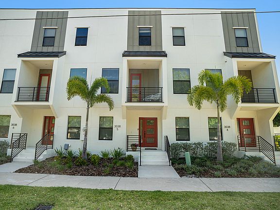 3rd image of 3038 W Napoleon Ave