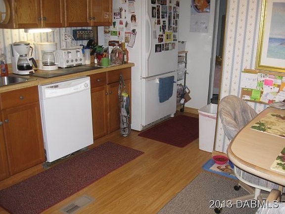 5th image of 164 Iron Gate Cir