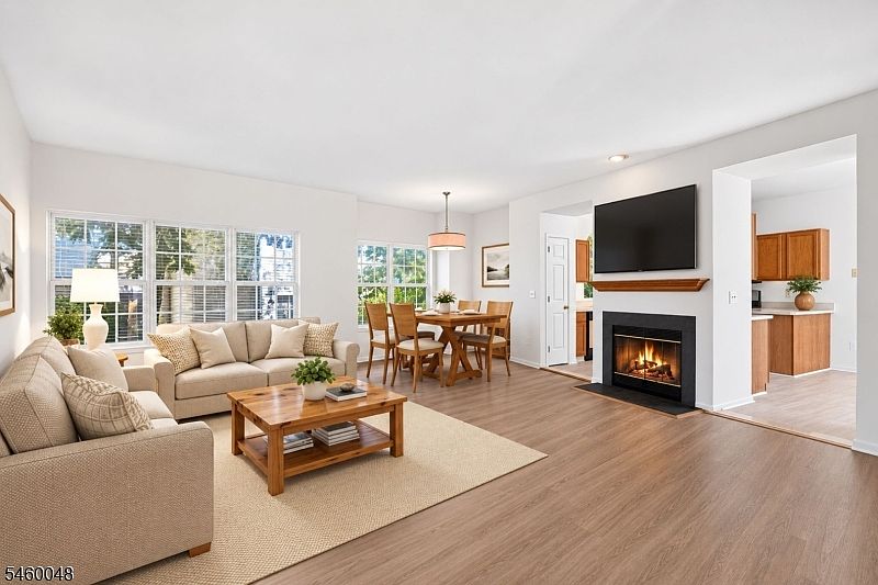 1st image of 706 Dawson Pl
