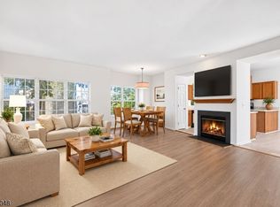 706 Dawson Pl, Hanover Twp., NJ 07981
