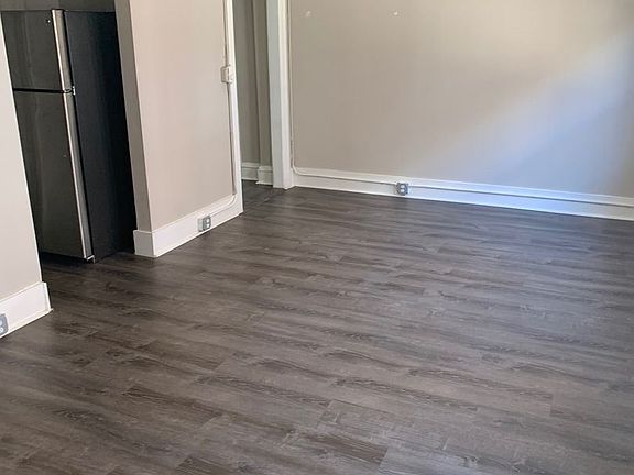 2nd image of 5427 Wayne Ave APT E2