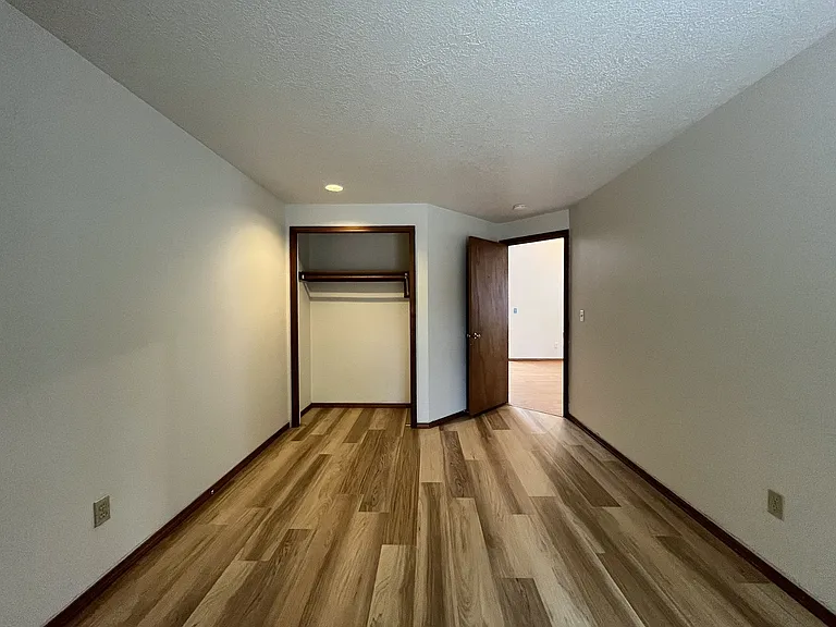 4737 SW Pendleton St — Photo 37