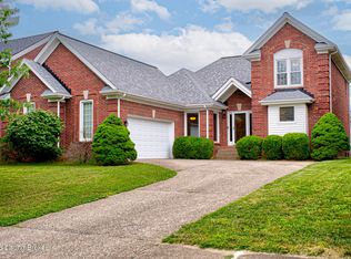 3005 Lake Vista Dr, Louisville, KY 40241