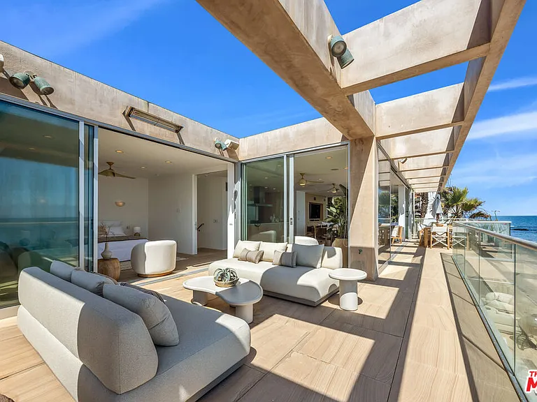 25102 Malibu Rd — Photo 29