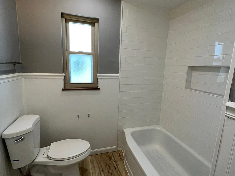 15002 Fernway Ave — Photo 11