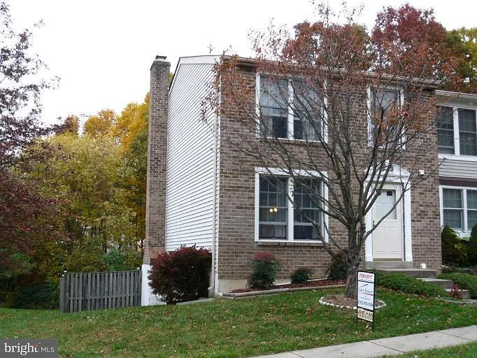 5514 Whitfield Ct — Photo 1