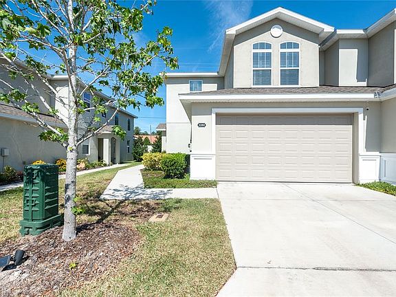 5th image of 2280 Montview Dr