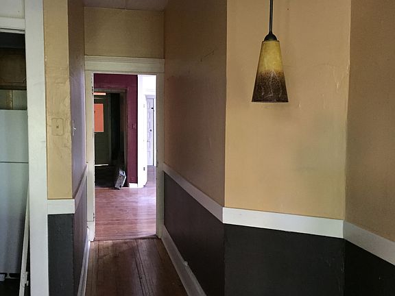 Hallway from Kitchen to family room