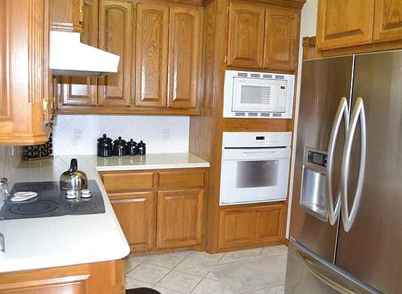 5th image of 320 Towry Dr