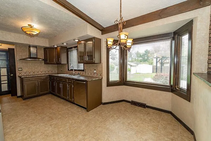 12144 Pennyroyal Ln — Photo 10