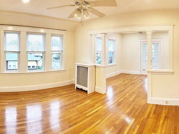 4th image of 212 Evans St #2