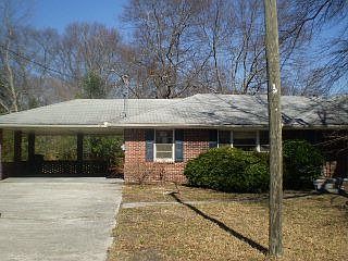 1st image of 974 Locust Dr NE