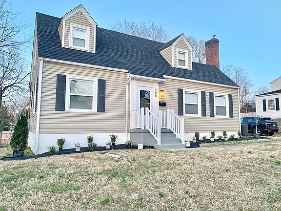 2nd image of 209 Hillcrest Dr