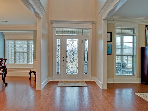 4th image of 3011 Laurel Cove Way SE