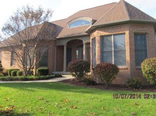 6211 Golfside Ct, Grand Blanc, MI 48439