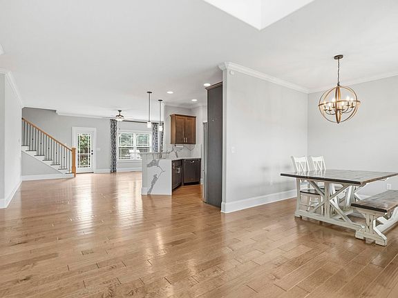 4th image of 306 Elyan Ct