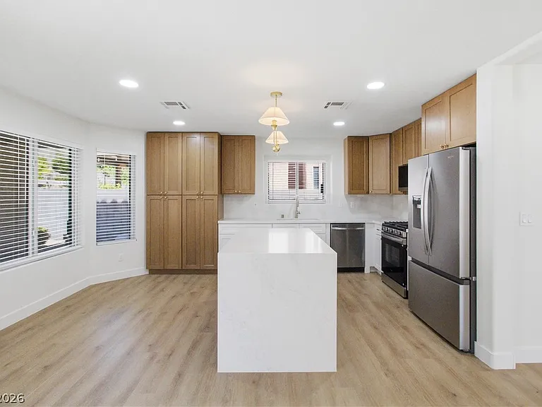 2137 Crestline Falls Pl — Photo 7