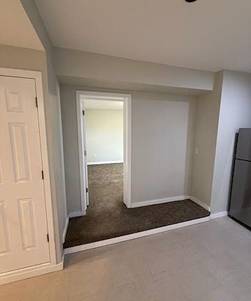 3rd image of 1325 N Jefferson Ave #Basement