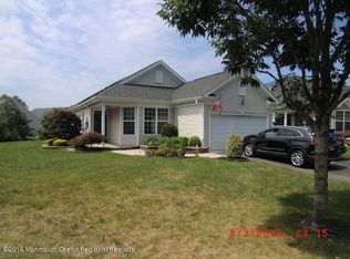 16 Turnbridge Ct, Jackson, NJ 08527