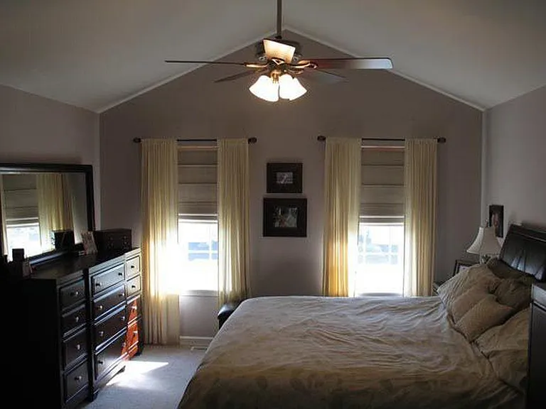 2137 Sunrise Cir — Photo 5