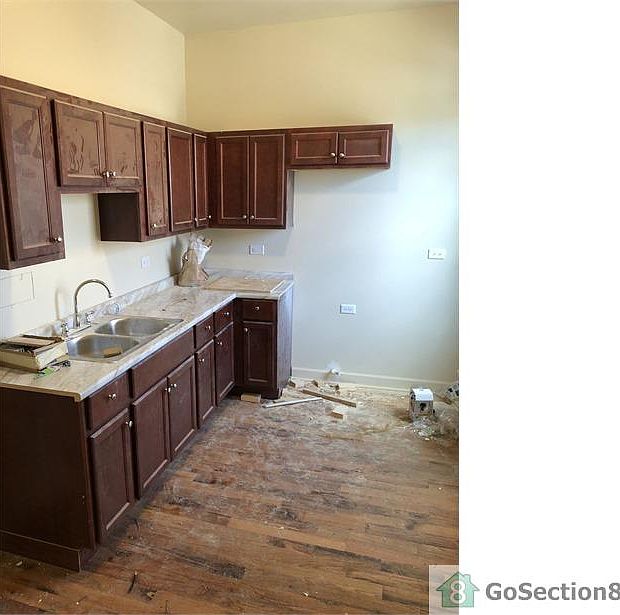 1st image of 3924 W Gladys Ave #1