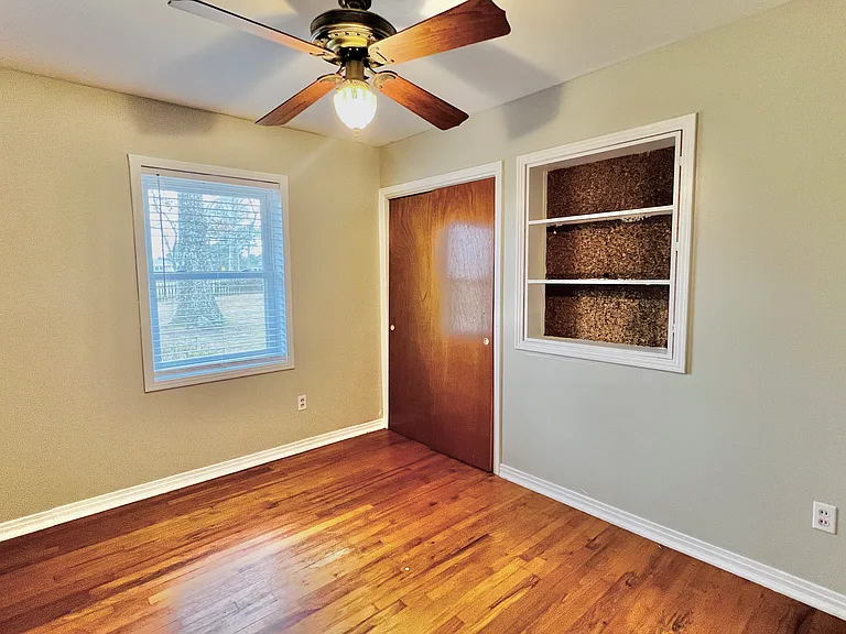 225 Lowe Dr #1 — Photo 18